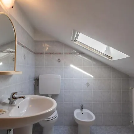 Oleandro - Vlo202 By Interhome *